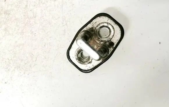 Citroen Berlingo Front door lock loop/hook striker 9655466380