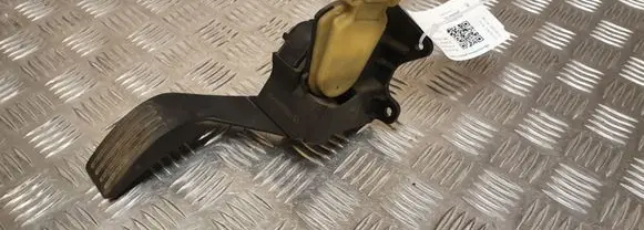 Mercedes-Benz A W168 Accelerator throttle pedal 2M519F836AE