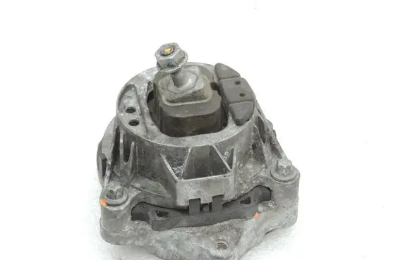 BMW 3 F30 F35 F31 Engine mount bracket 22116859412 6859412