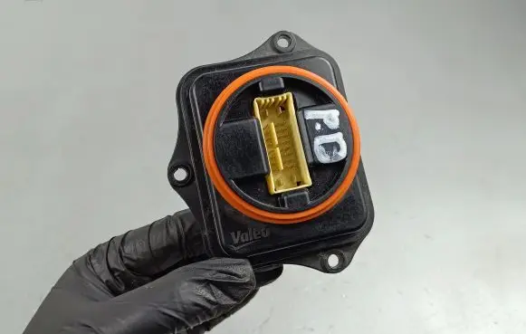 Jeep Grand Cherokee Headlight ballast module Xenon 90089564 61A30021237