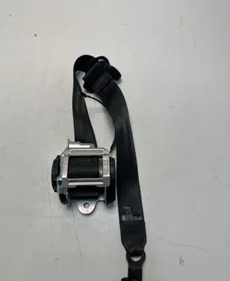 Volvo XC90 Rear seatbelt 39825721 626935600 01122015