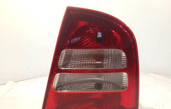 Skoda Octavia Mk2 (1Z) Rear/tail lights ZSB1U6945096 1J6945112