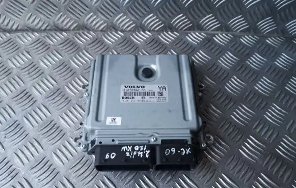 Volvo XC60 Engine control unit/module 31272462AA 0281012765