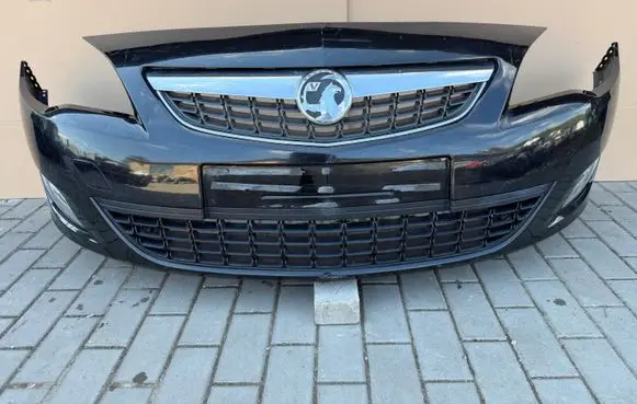 Opel Astra J Front bumper 13264403