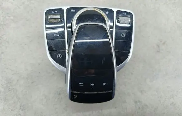 Mercedes-Benz C W205 Central console control unit 