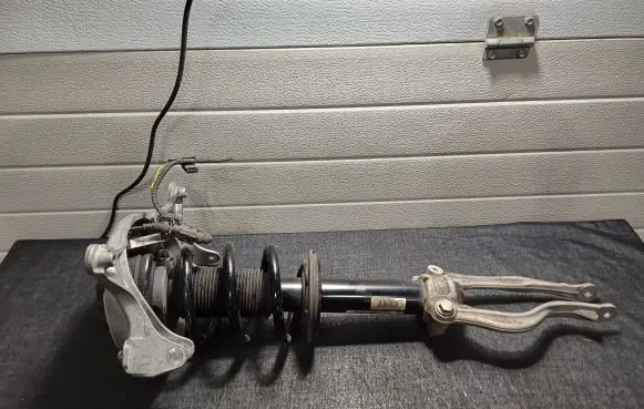 Porsche Macan (95B) Front shock absorber/damper 95B413031R 482400016176