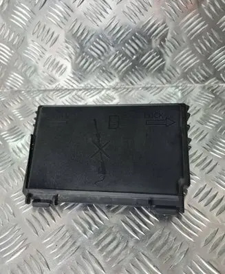 Opel Meriva B Fuse box cover 13246936