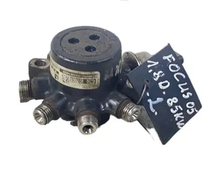 Ford Focus Fuel main line pipe 9D280DB