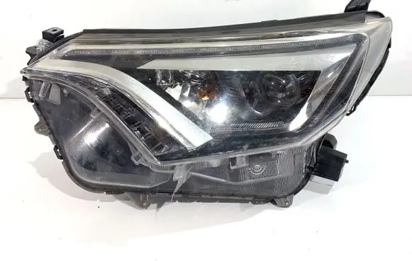 Toyota RAV 4 (XA40) Headlight/headlamp 