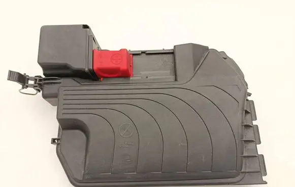 Mercedes-Benz A W176 Fuse box cover A2465400182 A2465410905