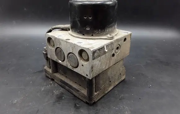 Volkswagen Golf IV ABS Pump 1J0907379G 1J0614117C 10094903403
