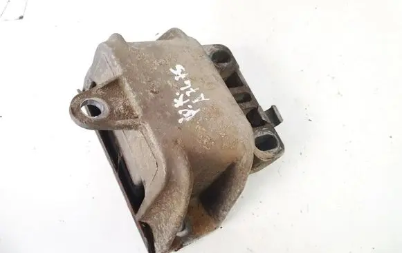 Volkswagen Golf IV Engine mount bracket 1j0199555