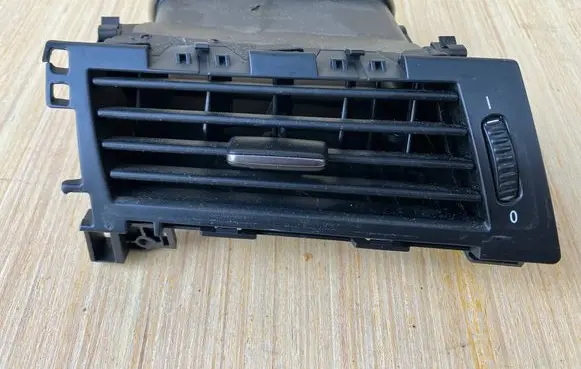 BMW 5 E60 E61 Dashboard side air vent grill/cover trim 5112001 14121810 64226910731