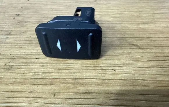 Ford Mondeo MK IV Electric window control switch 6M2T14529AD