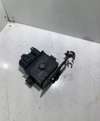 BMW X3 E83 Glow plug pre-heat relay 0522120701