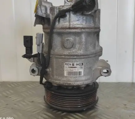 Renault Megane IV Air conditioning (A/C) compressor (pump) 926001268R 2530808804 PXC14