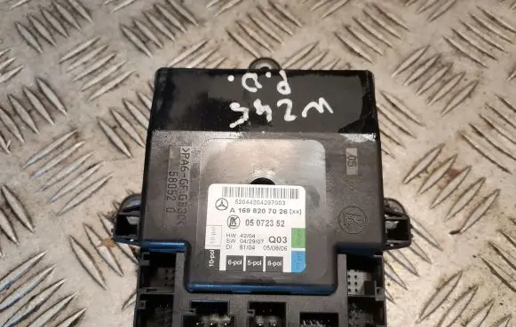 Mercedes-Benz B W245 Door control unit/module 1698207026 A1698207026