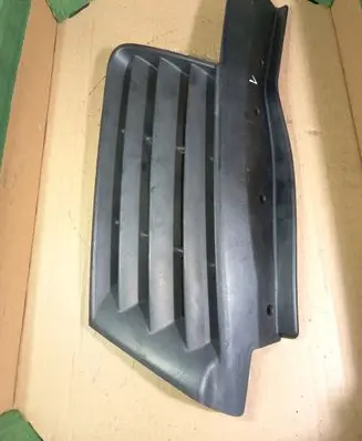 Renault Espace - Grand espace IV Front bumper upper radiator grill SU1270