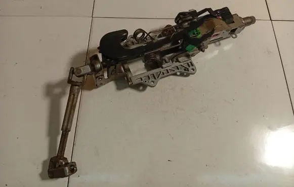 Audi A3 S3 8P Steering wheel axle 8P1419502F