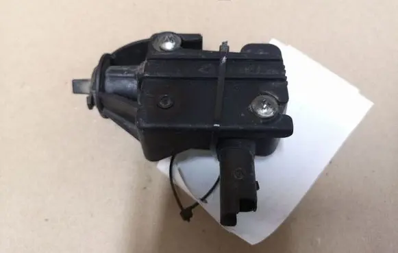 Citroen C6 Fuel tank cap lock 9651630280