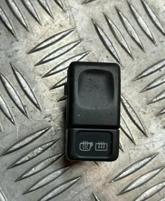 Volvo V70 Windscreen/window heater switch 9162952