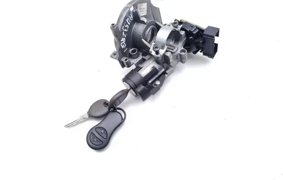 Chrysler PT Cruiser Ignition lock 05057107AA 04793576AB
