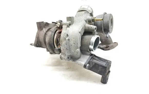 Volkswagen PASSAT B7 Turbo 03C145702R 03C145710E 50218311