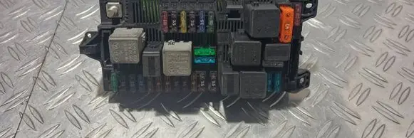 Mercedes-Benz E W211 Fuse module 2115453801 00009481A 09481A1203B0