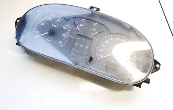 Renault Scenic I Speedometer (instrument cluster) 8200071820