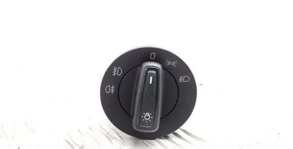 Skoda Fabia Mk3 (NJ) Light switch 5E0941431F