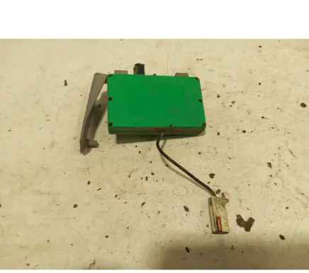 Volvo V70 Antenna control unit 9459222 AAR835