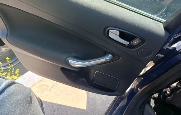 Ford Mondeo MK IV Rear door interior handle