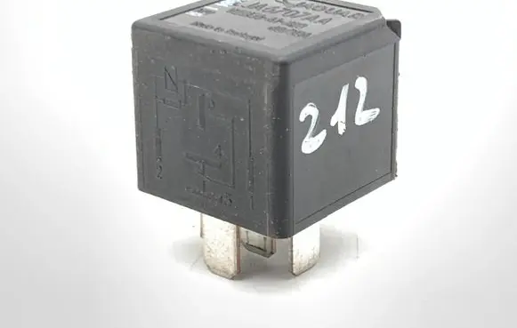 Jaguar XK8 - XKR Other relay LJA6707AA