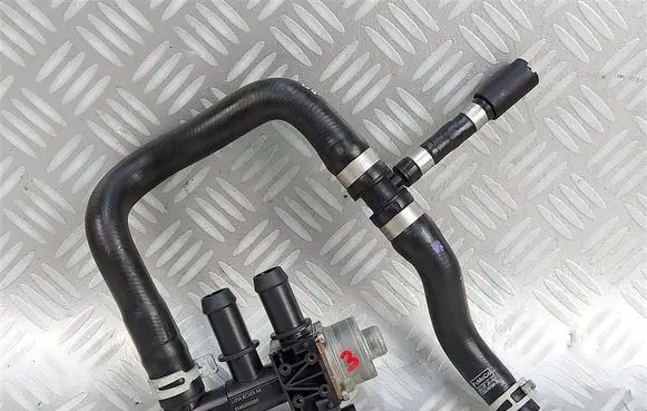 Ford Kuga III Valve LU5A-8C505-AA