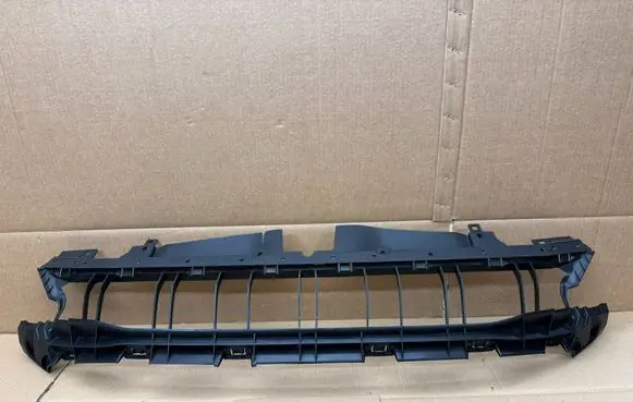 Ford Focus Front bumper mounting bracket JX7B17E778A1