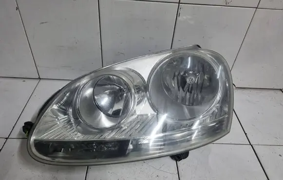 Volkswagen Jetta V Headlight/headlamp 1K6941005P 1EG24700709