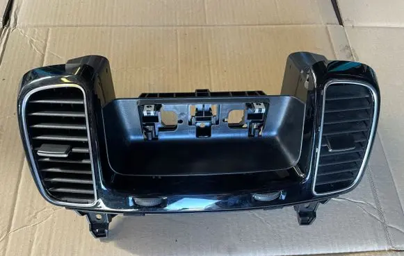Mercedes-Benz GLS X166 Front bumper upper radiator grill 1668303500