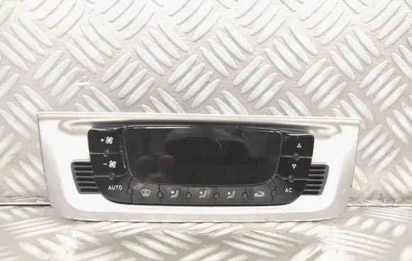 Seat Ibiza IV (6J,6P) Climate control unit 6J0820043C