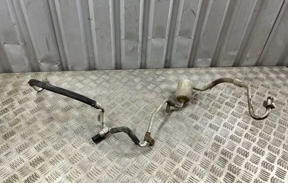 Tesla Model S Air conditioning (A/C) pipe/hose 1031671001