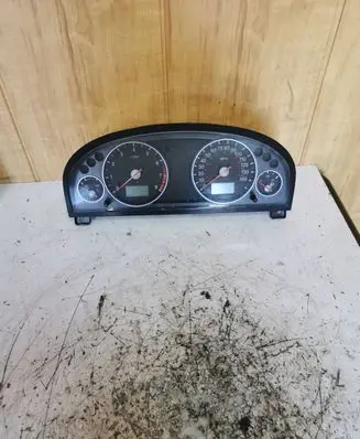 Ford Mondeo Mk III Speedometer (instrument cluster) 3S7F10841 6620