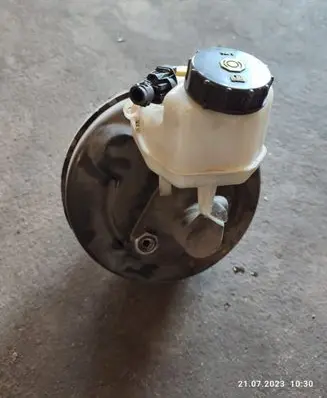 Opel Insignia A Brake booster 13228187AX