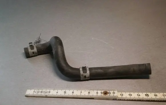 Opel Zafira B Engine coolant pipe/hose 9202103