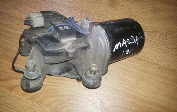 Mazda 121 Wiper motor