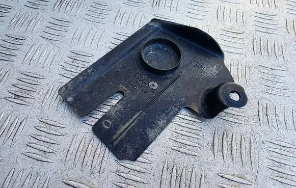 Audi A8 S8 D3 4E Other under body part 4E0825191