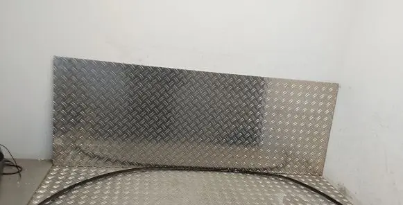 Roof trim bar molding cover