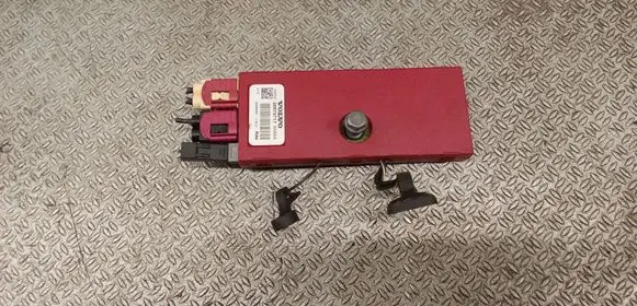 Volvo V70 Aerial antenna amplifier 30679717