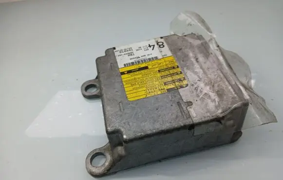 Toyota Avensis T250 Airbag control unit/module 208623102 8917005129