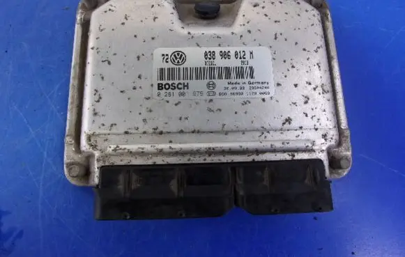 Volkswagen Golf IV Engine control unit/module ECU 038906012M