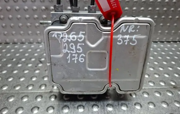 Peugeot 208 II ABS control unit/module S27635375 9824311280 9842417680