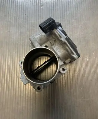 Hyundai Santa Fe Throttle valve 351002F600 16D19P0146